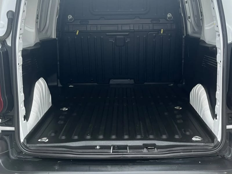 Peugeot PARTNER 1.5 BLUEHDI 2023 - Imagen 9 de 11