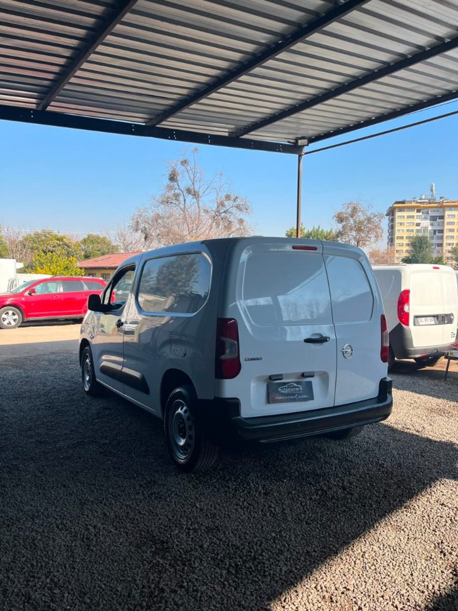 Opel COMBO 2023 - Imagen 6 de 10