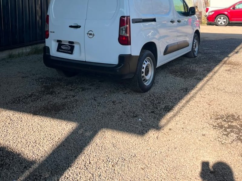 Opel COMBO 1.6 2023 - Imagen 5 de 10
