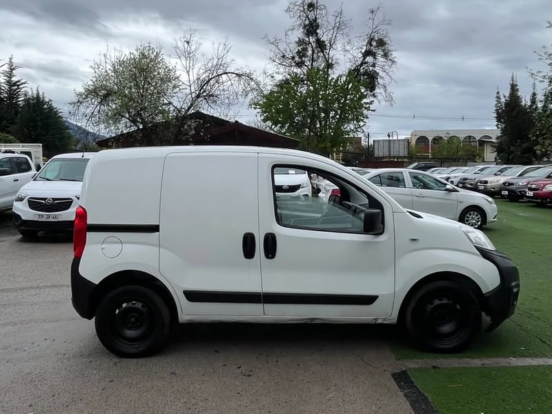 RAM VAN 700 CITY 2023 - Imagen 4 de 11