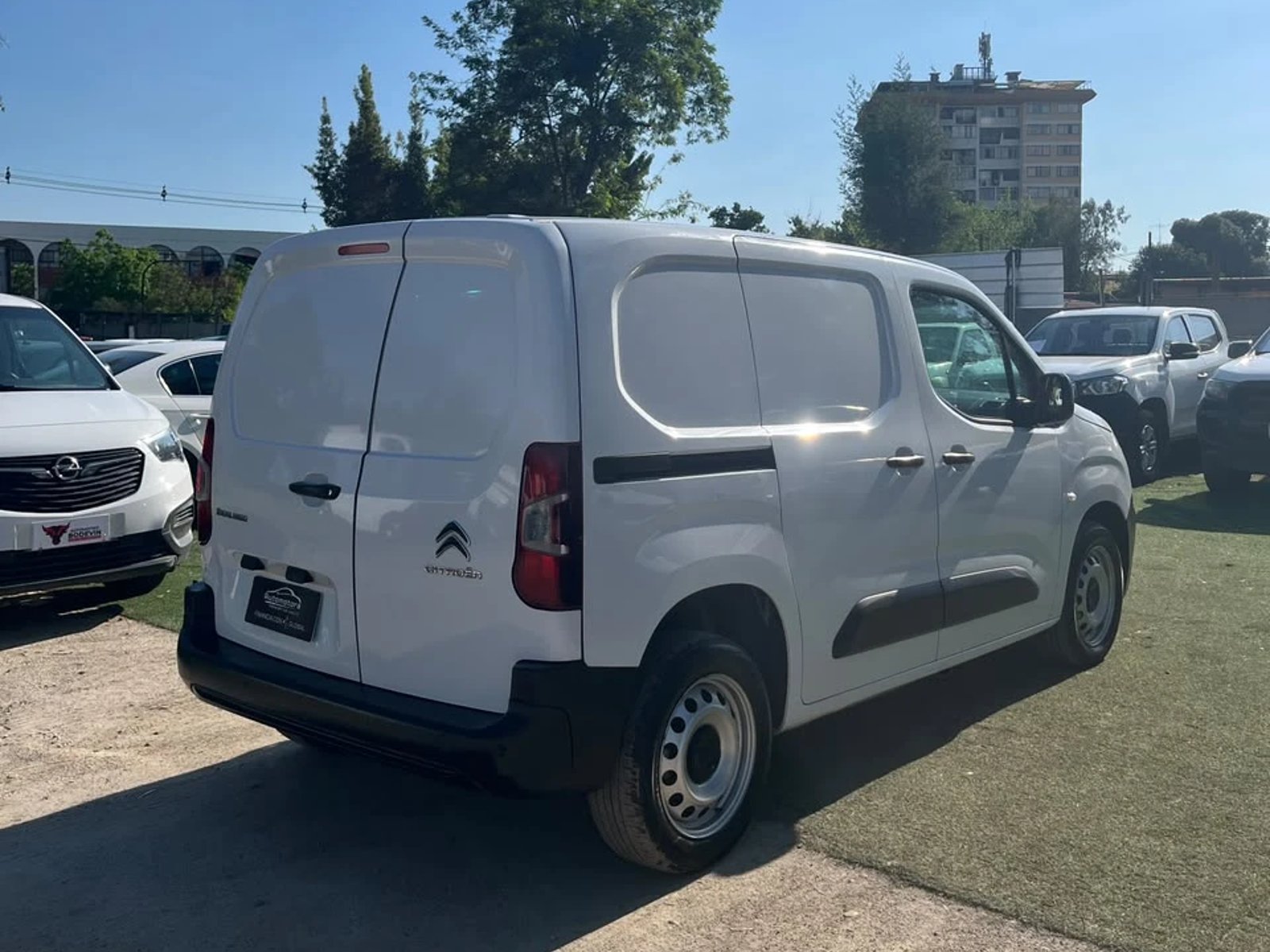 Citroën BERLINGO 1.5 BLUEHDI 2023 - Foto 5 de 10