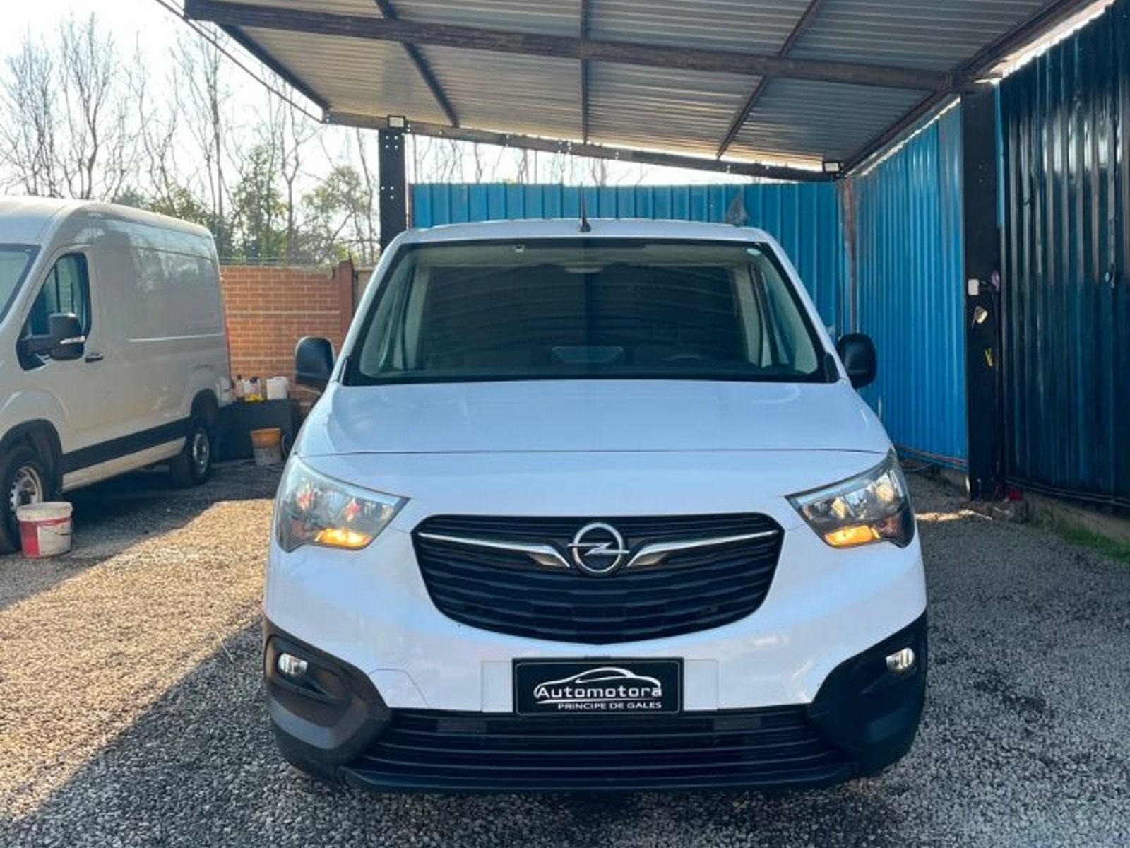 Opel COMBO 2023 - Foto 2 de 10