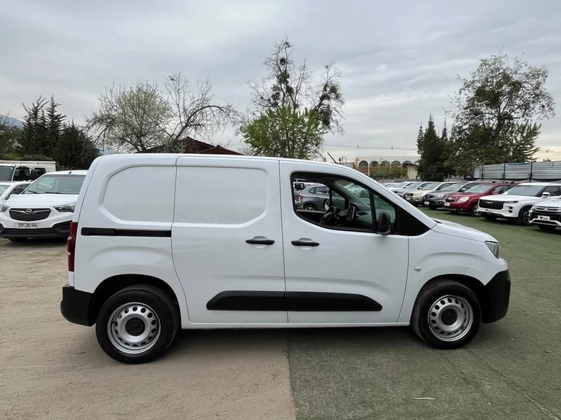 Peugeot PARTNER 1.5 BLUEHDI 2023 - Imagen 4 de 11