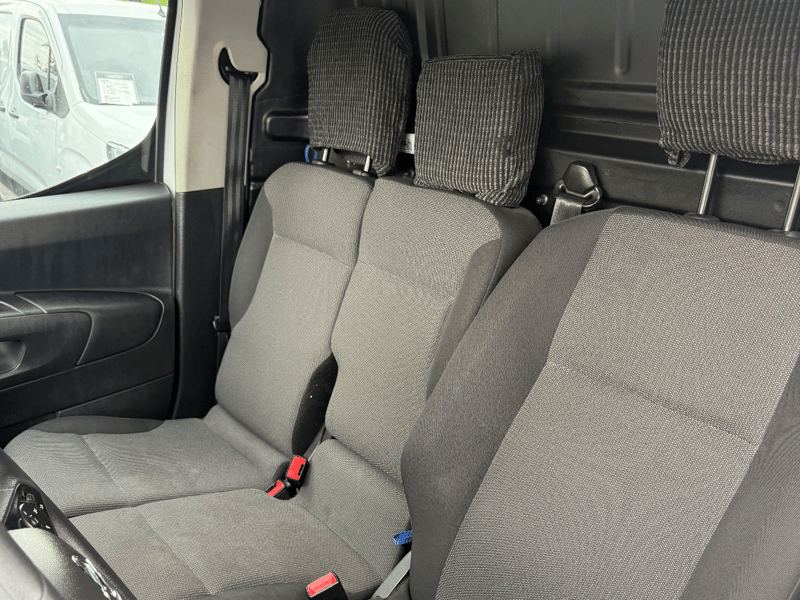 Opel COMBO 2023 - Imagen 8 de 8