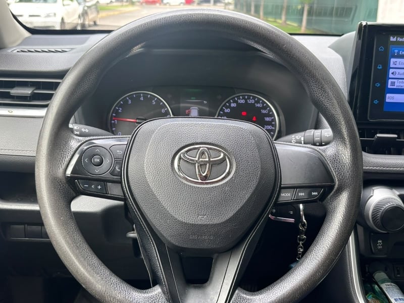 Toyota RAV 4 LE 2.0 AT 2021 - Imagen 9 de 10