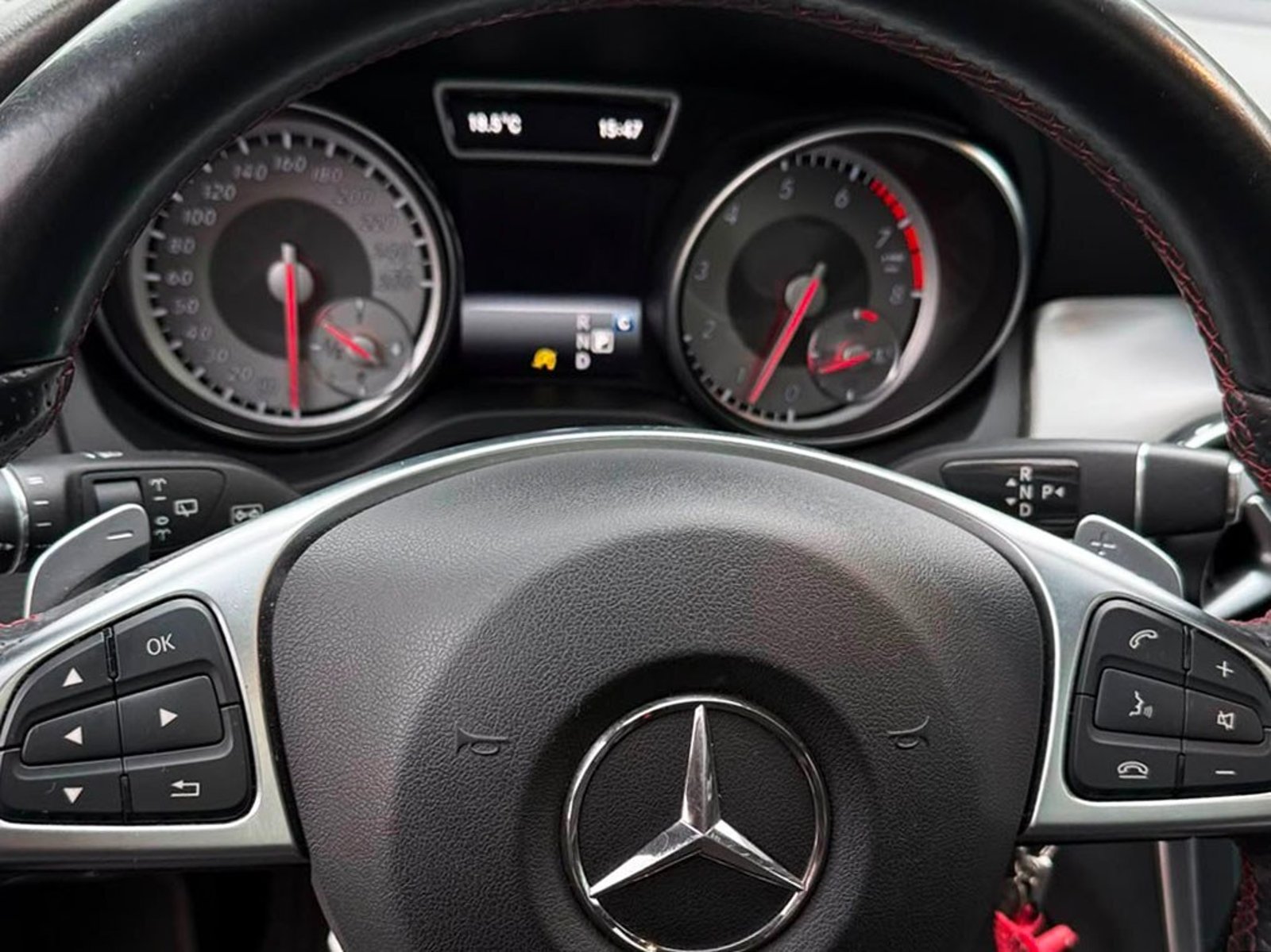 Mercedes-Benz GLA 250 4MATIC 2.0 2017 - Imagen 7 de 10