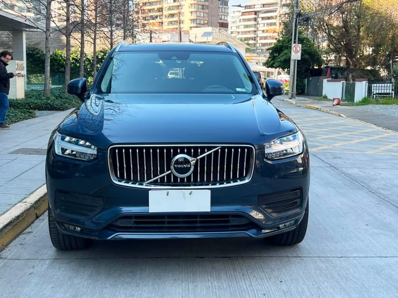 Volvo XC90 MOMENTUM B6 AWD 2023
