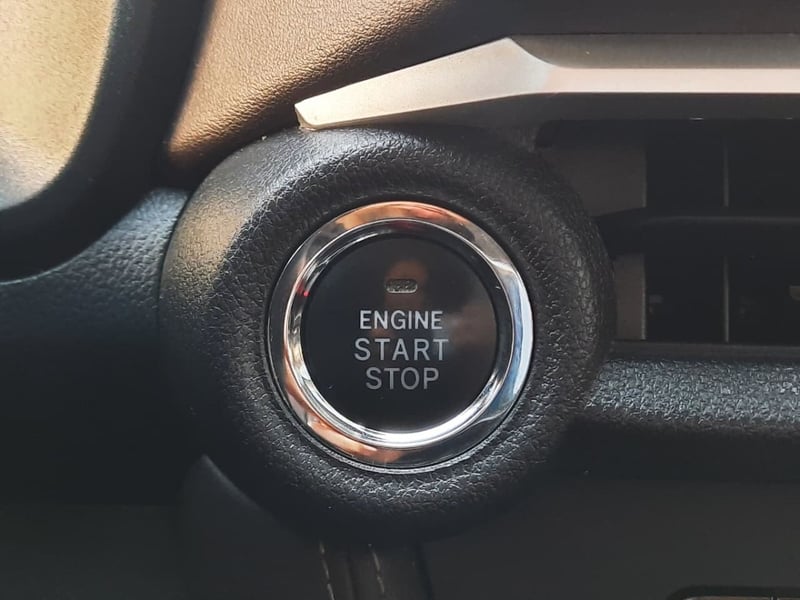 Toyota YARIS SEDAN MT 1.5 2024 - Imagen 10 de 10