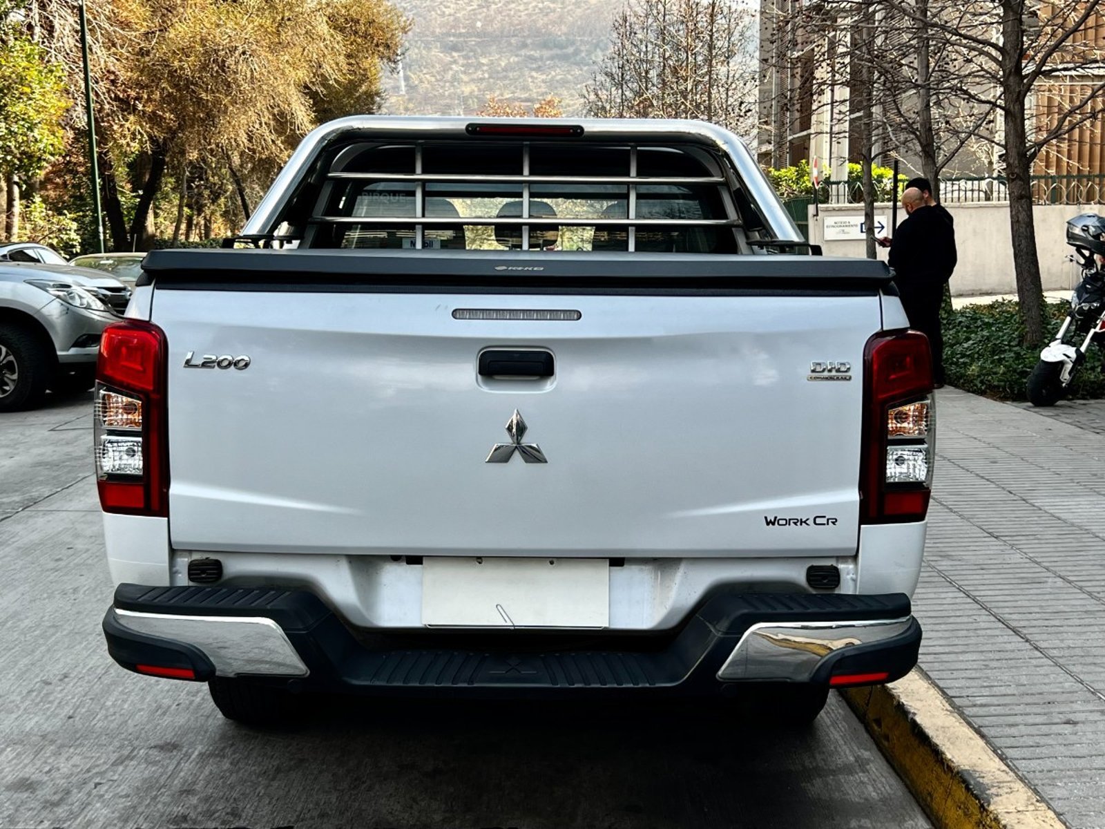 Mitsubishi L200 WORK CR 2.4 MT 2021 - Foto 4 de 10