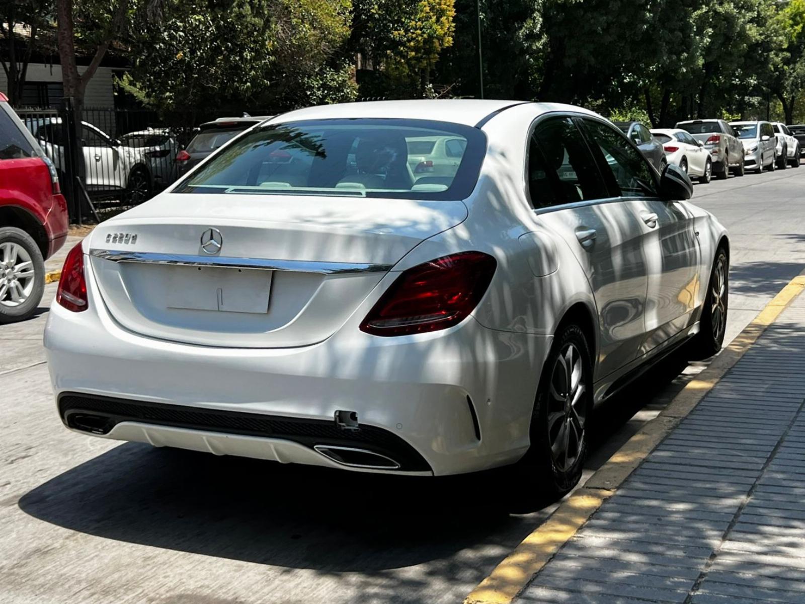 Mercedes-Benz C220 CDI 2017 - Imagen 6 de 10