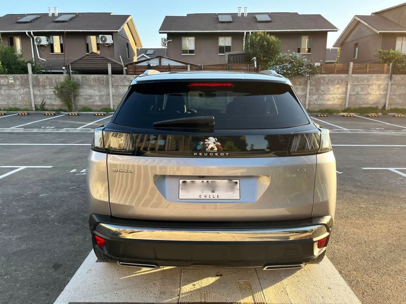 Peugeot 3008 GT EAT8 1.6 AT 2022 - Imagen 5 de 10