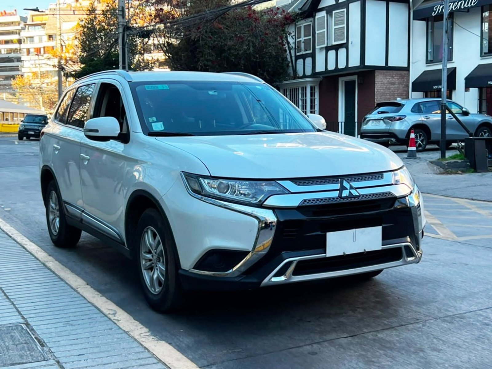 Mitsubishi OUTLANDER 2.0 MT 2022 - Imagen 3 de 10