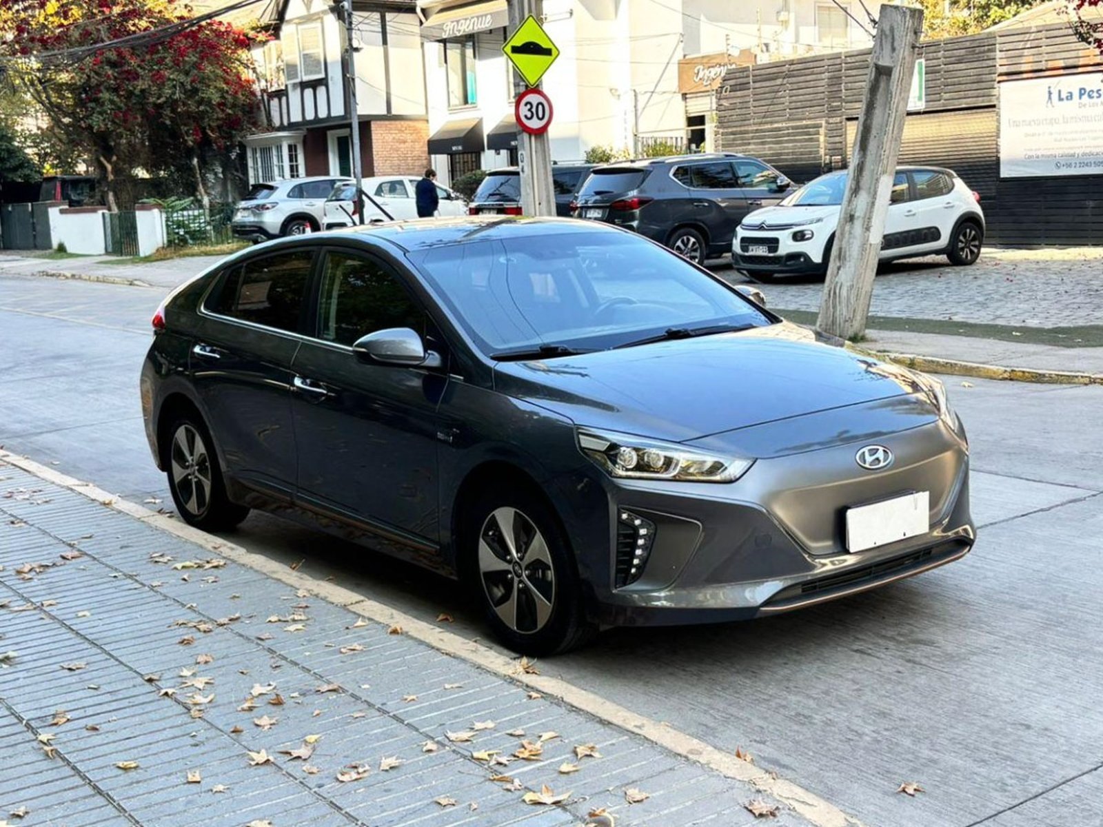 Hyundai IONIQ AE 1.6 AT 2020 - Foto 2 de 10