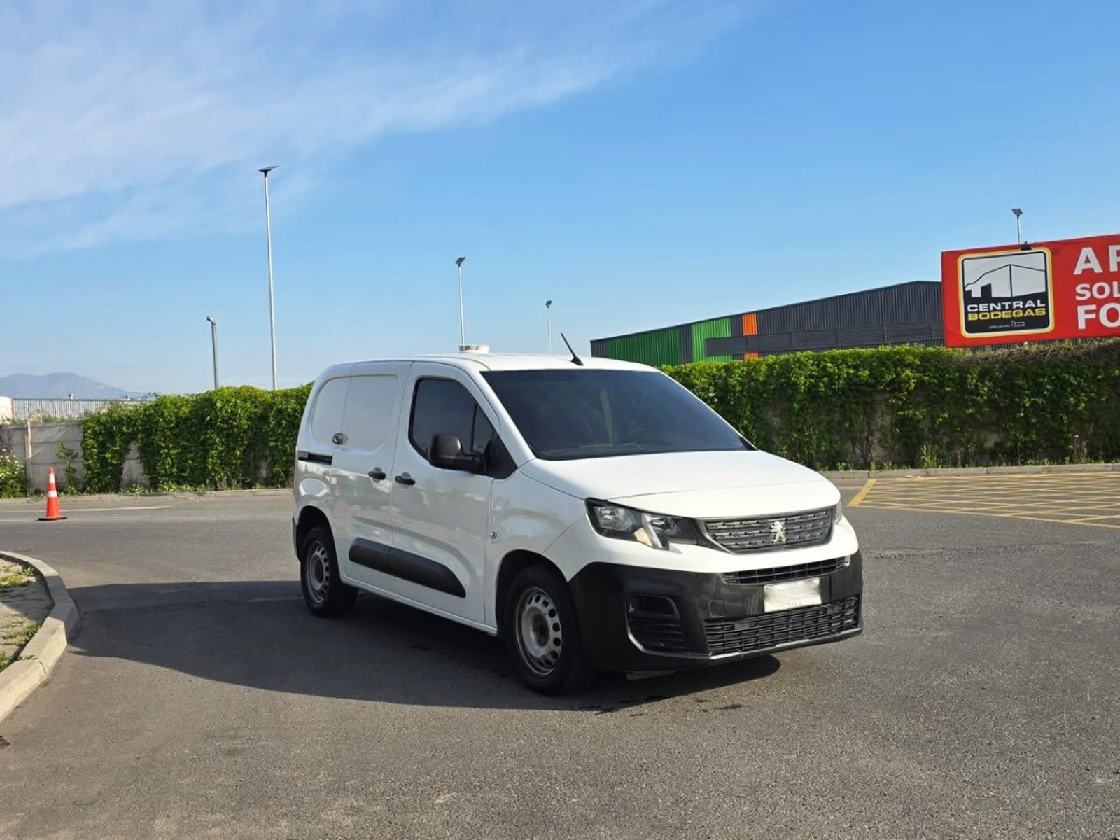 Peugeot PARTNER HDI 1.6 MT 2020 - Foto 2 de 7
