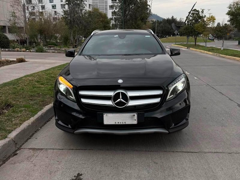 Mercedes-Benz GLA 250 4MATIC 2.0 2017