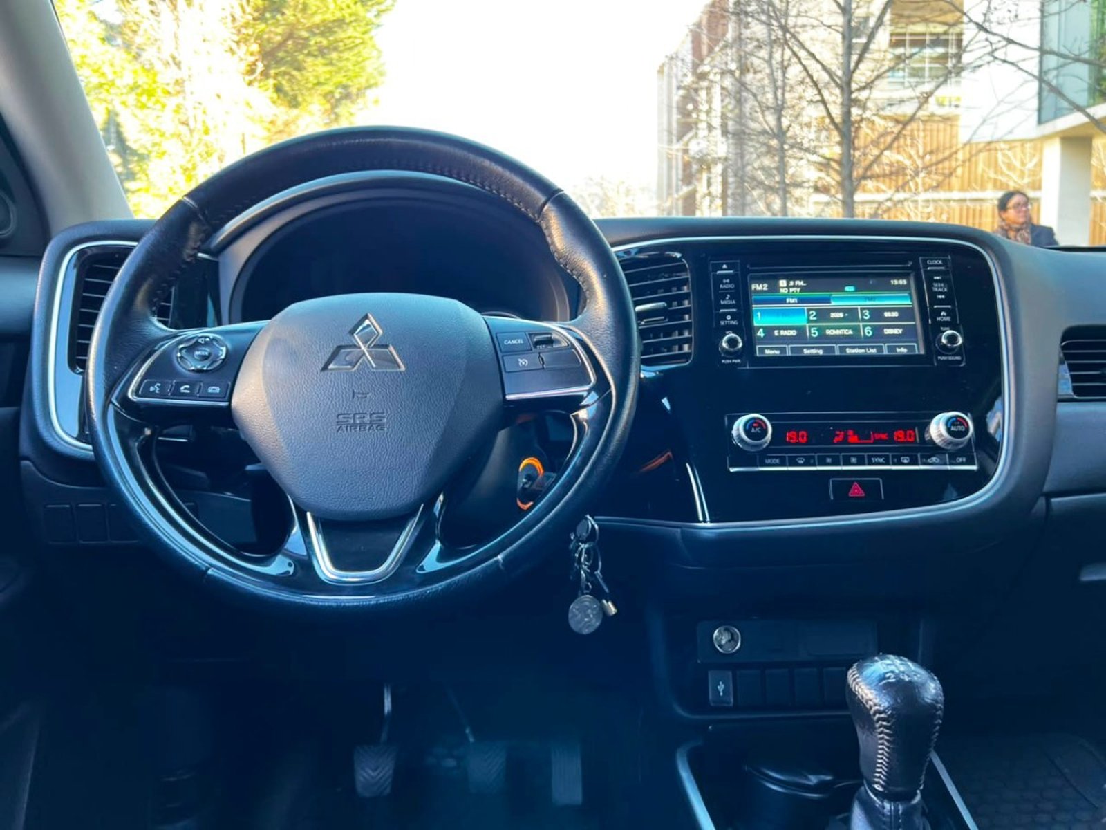 Mitsubishi OUTLANDER 2.0 MT 2022 - Imagen 8 de 10