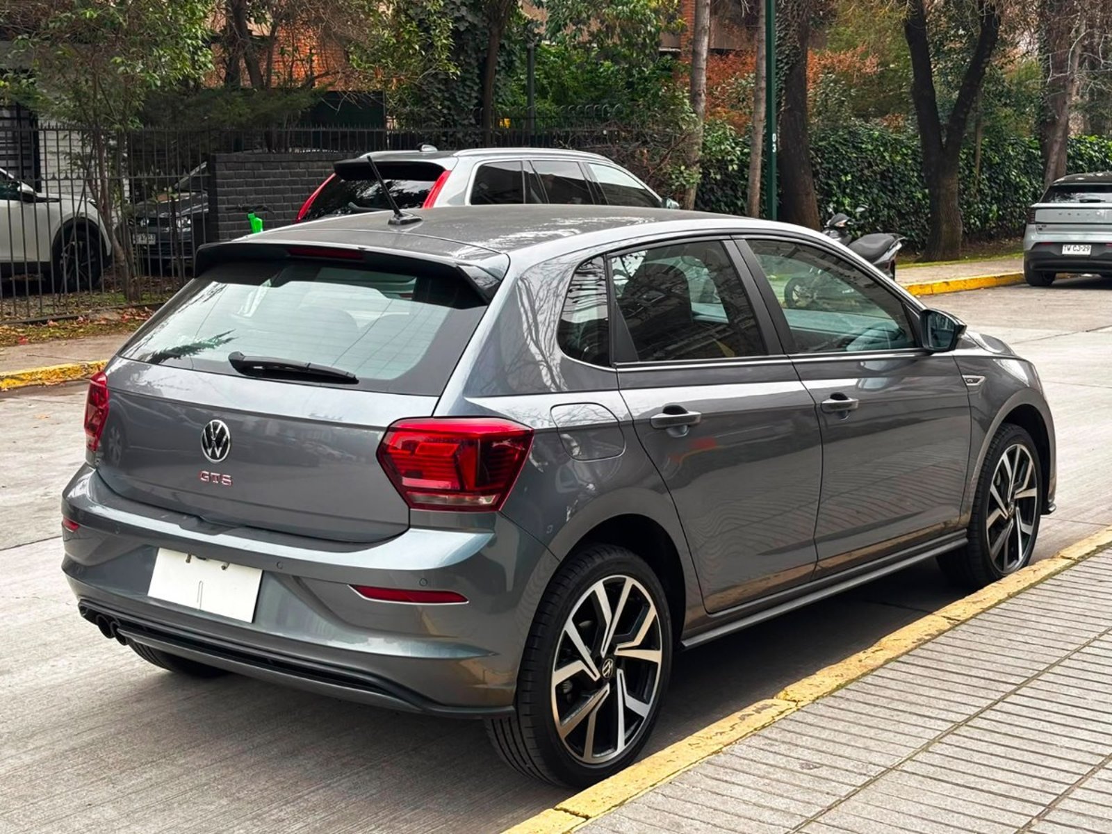Volkswagen POLO GTS TSI 1.4 AT 2025 - Imagen 6 de 10