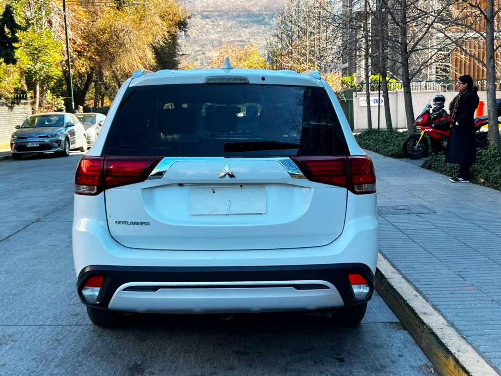 Mitsubishi OUTLANDER 2.0 MT 2022 - Foto 5 de 10