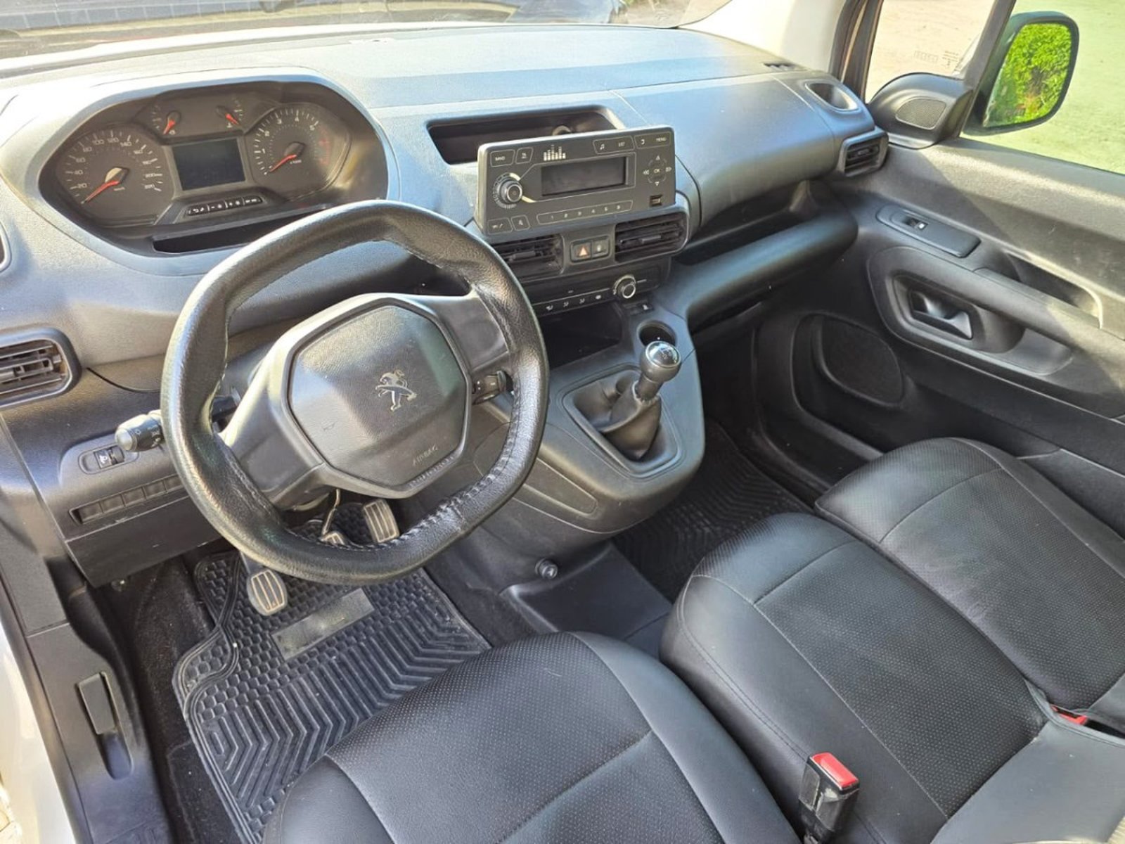 Peugeot PARTNER HDI 1.6 MT 2020 - Imagen 6 de 7