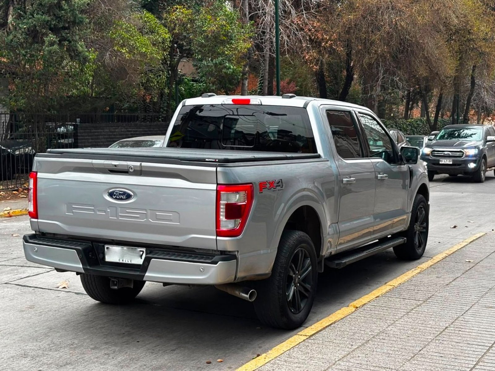 Ford F-150 LARIAT SPORT 5.0 2022 - Foto 4 de 10