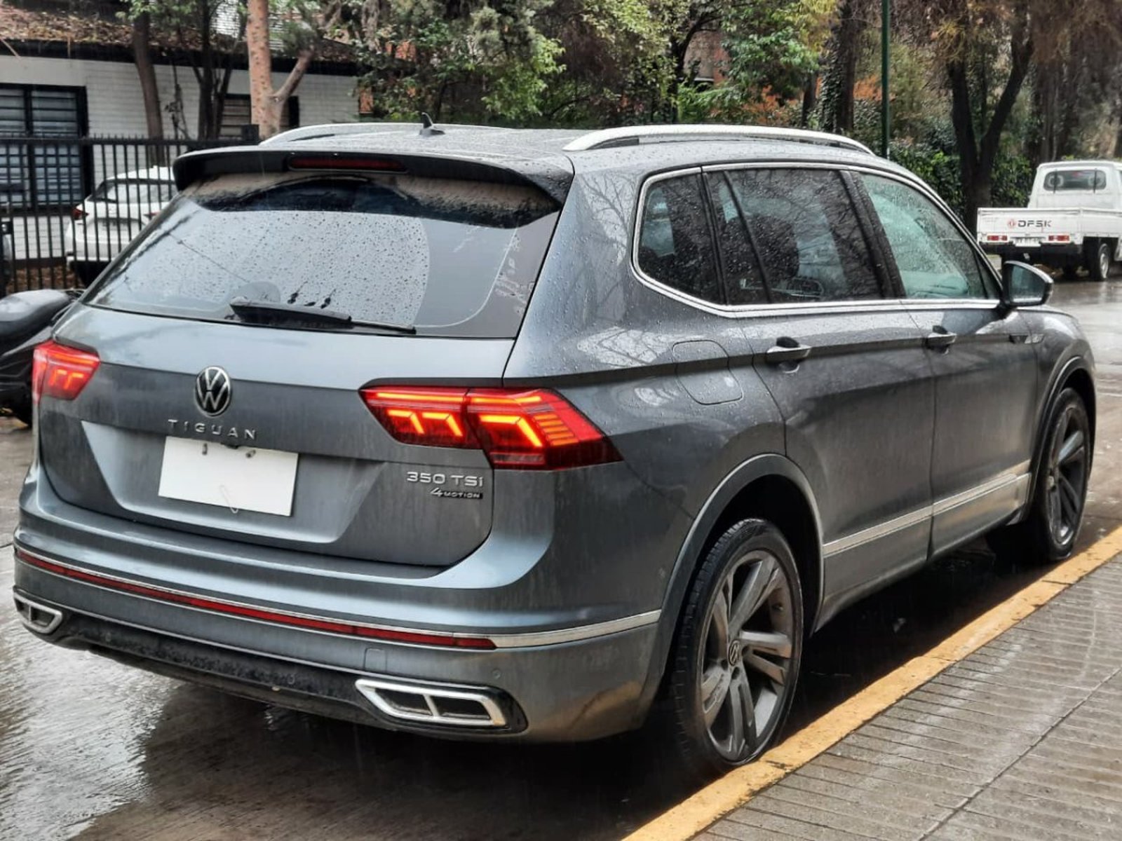 Volkswagen TIGUAN 2.0 TSI 4MOTION 2023 - Foto 4 de 6