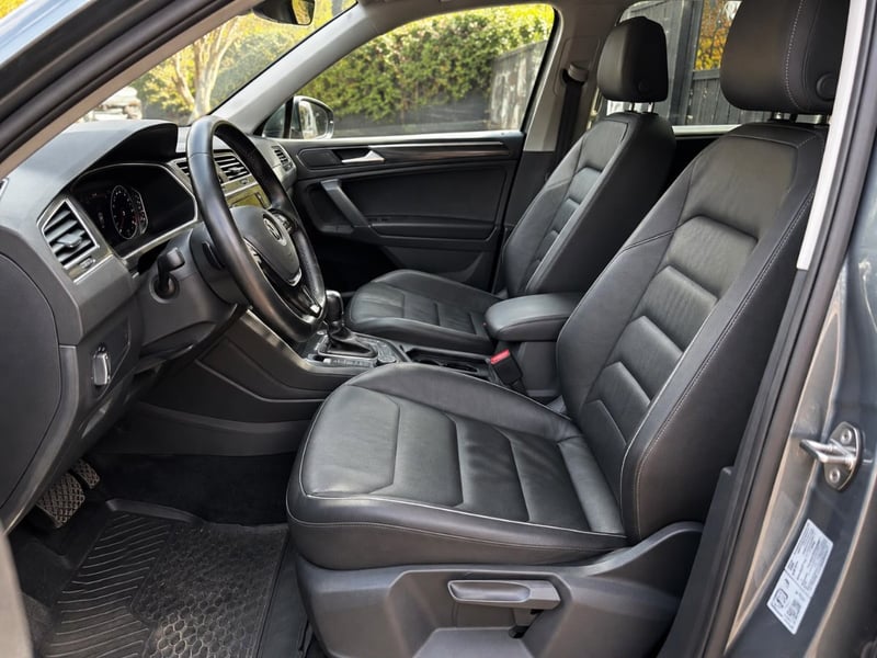 Volkswagen TIGUAN LIMITED 2.0 TSI 4MOTION 2019 - Imagen 5 de 9