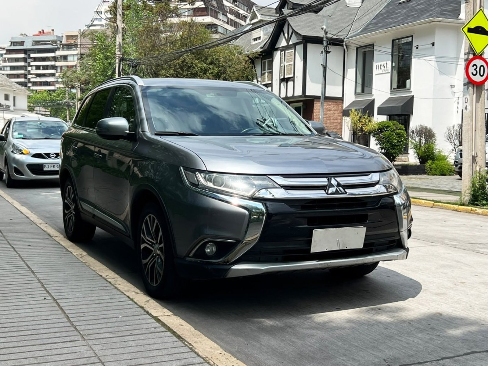 Mitsubishi OUTLANDER GLX 4X4 2.4 AT 2017 - Foto 2 de 10