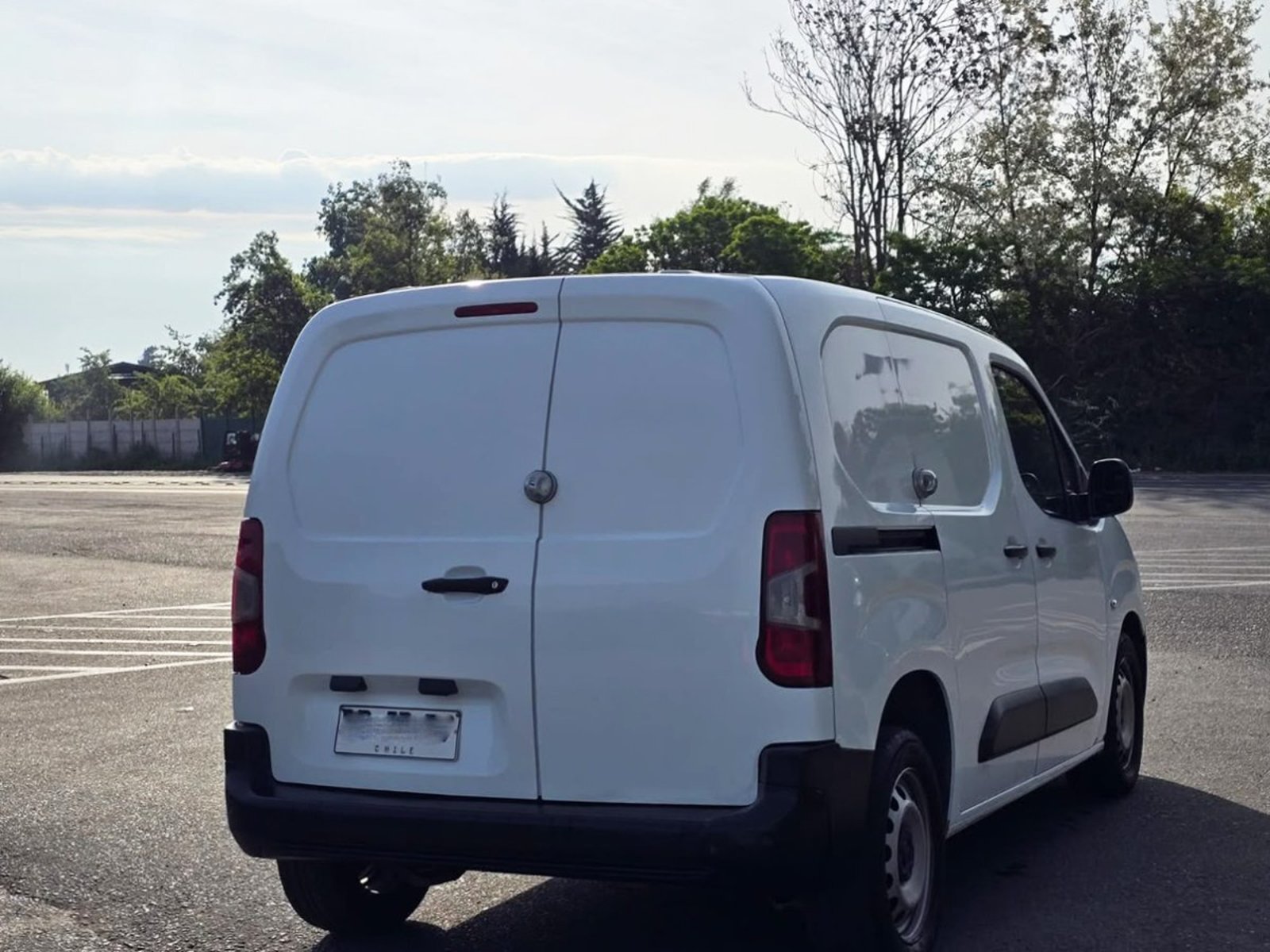 Peugeot PARTNER HDI 1.6 MT 2020 - Foto 4 de 7