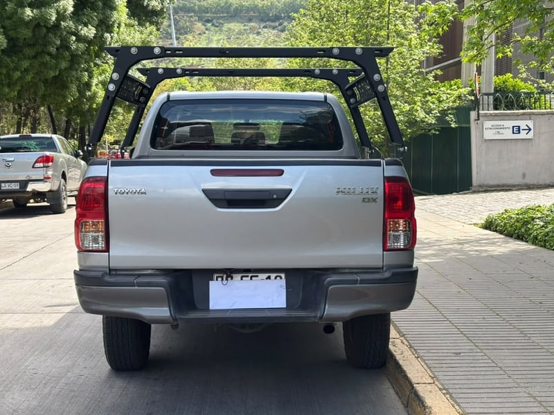 Toyota HILUX DX 2.4 MT 4x2 2021 - Imagen 5 de 10