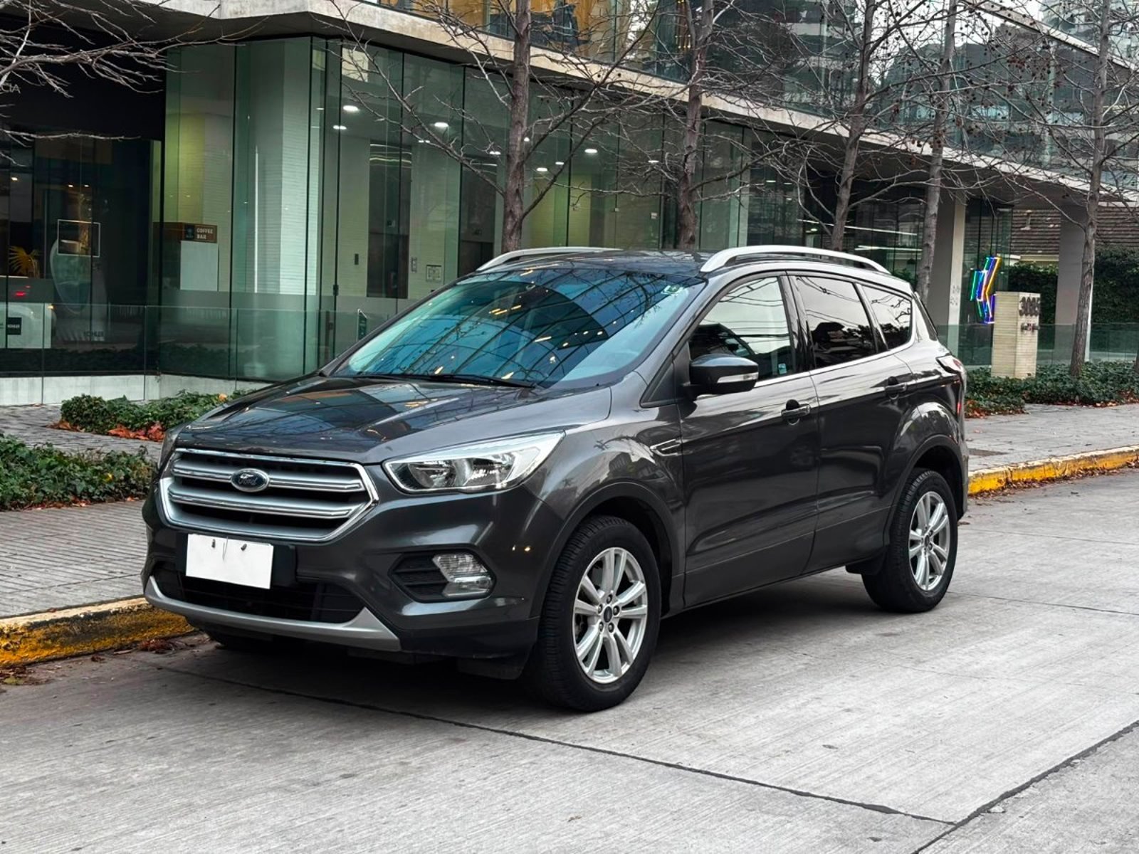 Ford ESCAPE 2.0 ECOBOOST AT 2018 - Foto 2 de 10