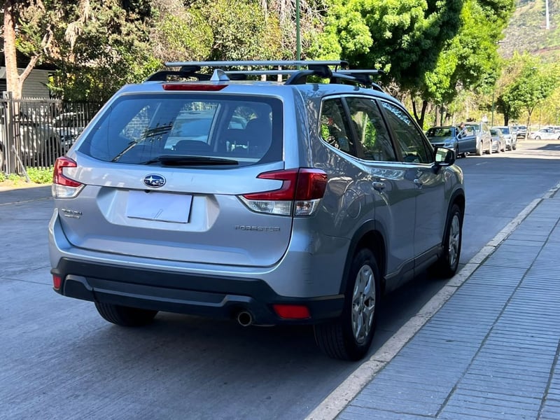 Subaru FORESTER 2.0 CVT AWD 2020 - Imagen 6 de 10