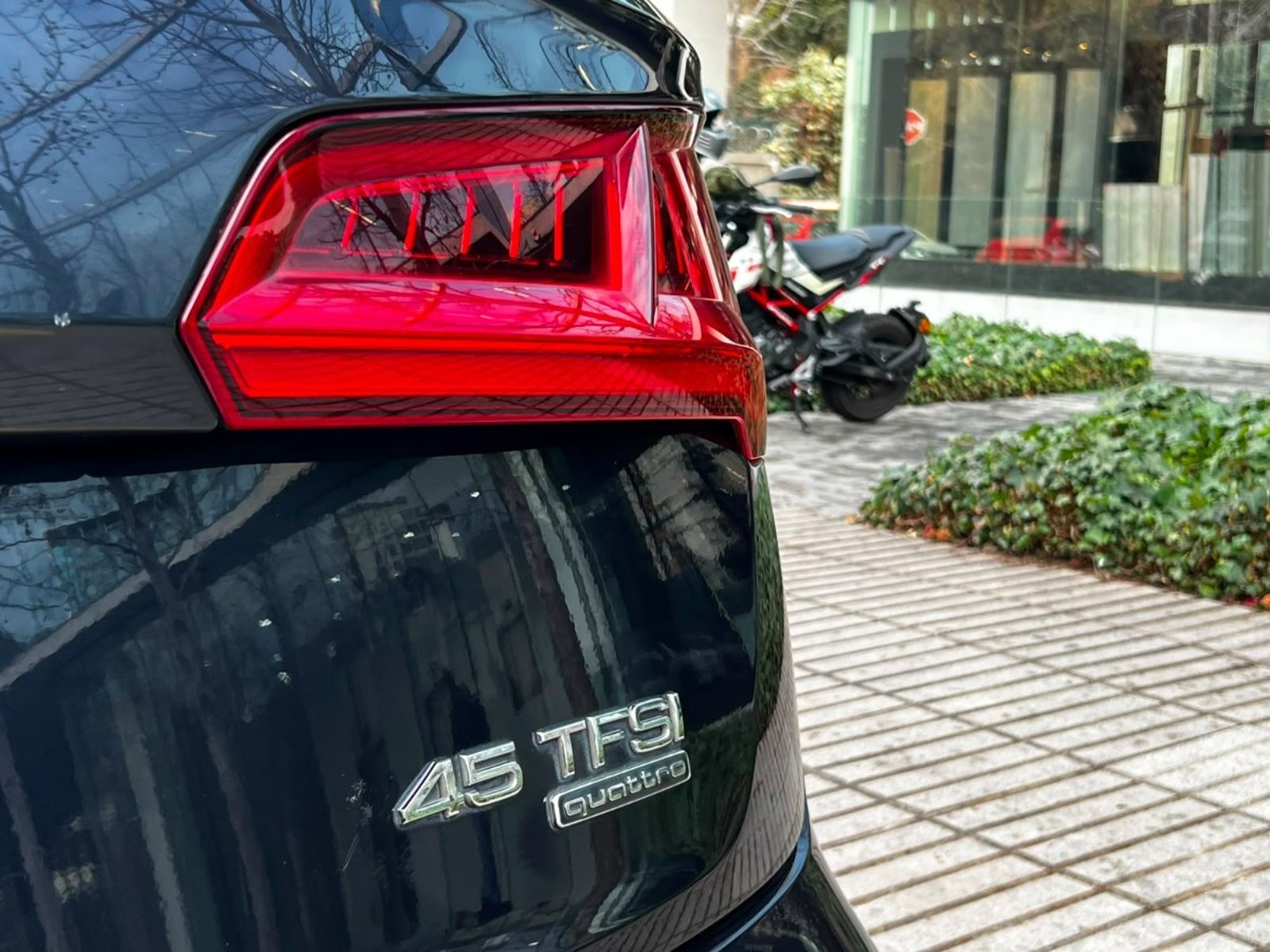 AUDI Q5 45 TFSI 2.0 TURBO 2020 - Imagen 7 de 10