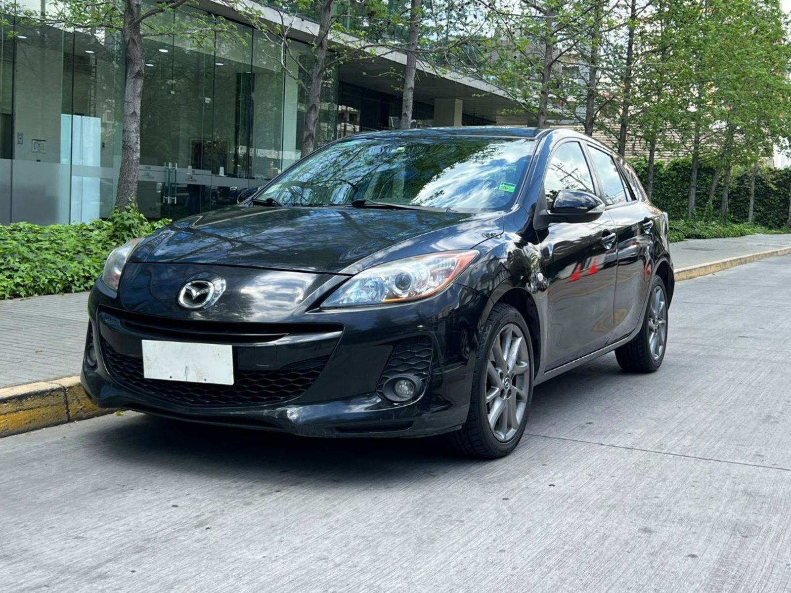 Mazda 3 SPORT 1.6 AT 2014 - Foto 2 de 10