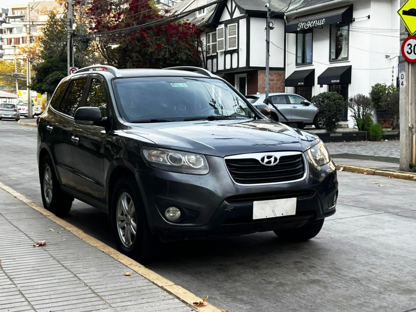 Hyundai SANTA FE GLS 2.4 MT 2011 - Foto 2 de 10