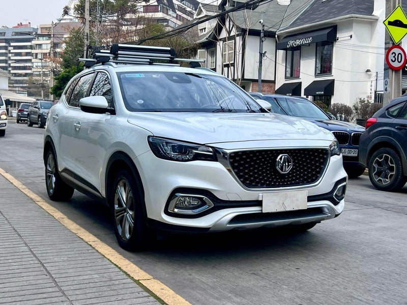 MG HS TROPHY 2.0 TURBO DCT 4X4 2023 - Imagen 3 de 10