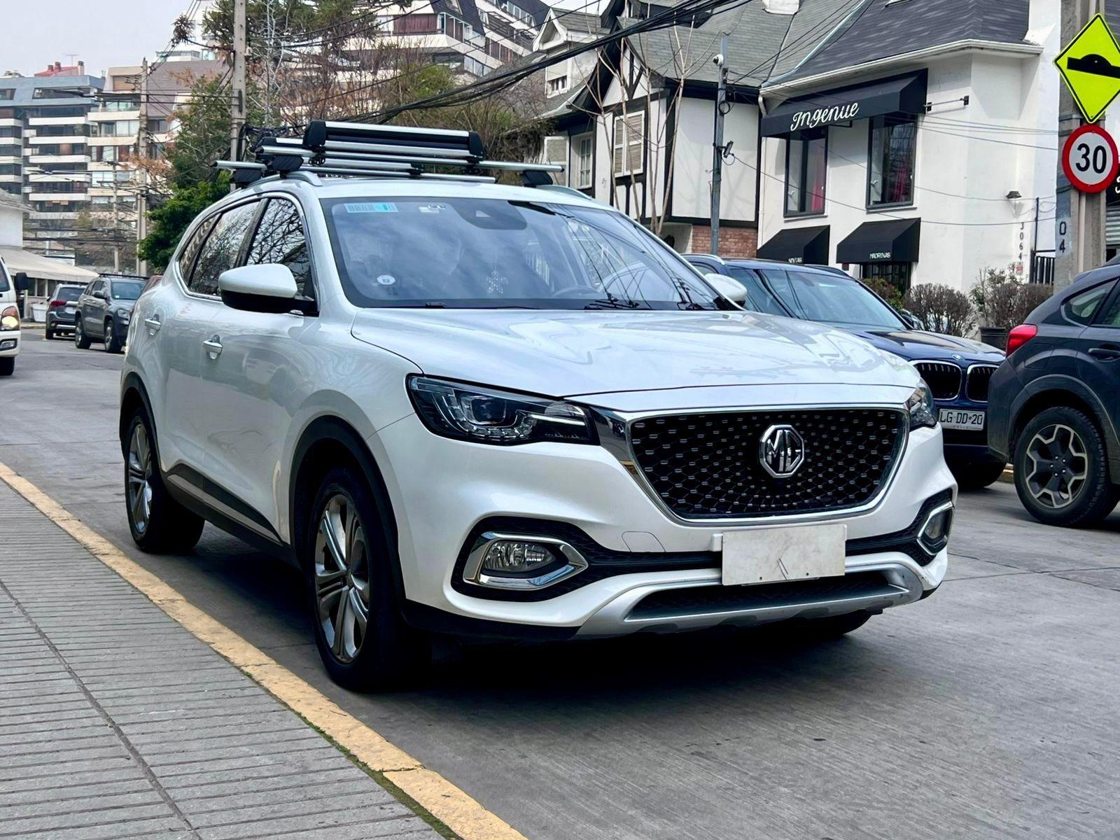 MG HS TROPHY 2.0 TURBO DCT 4X4 2023 - Foto 3 de 10