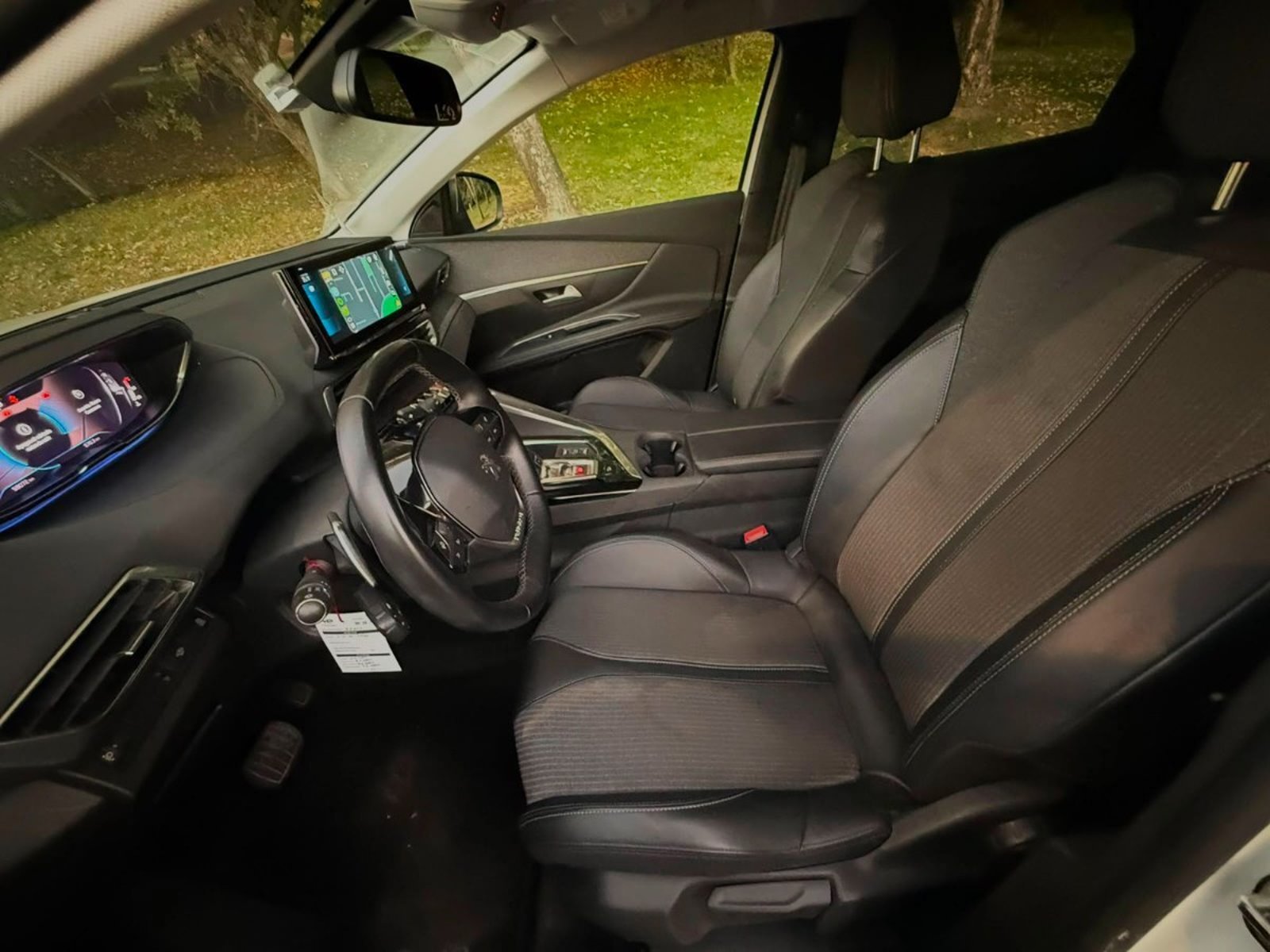 Peugeot 3008 BLUE HDI 1.5 AT 2023 - Imagen 8 de 9