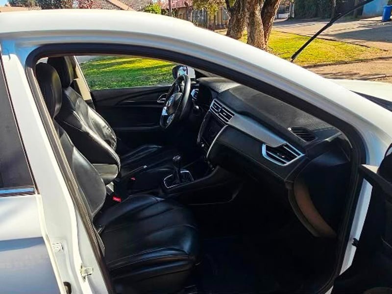 MG 5 1.5 MT 2021 - Imagen 8 de 10