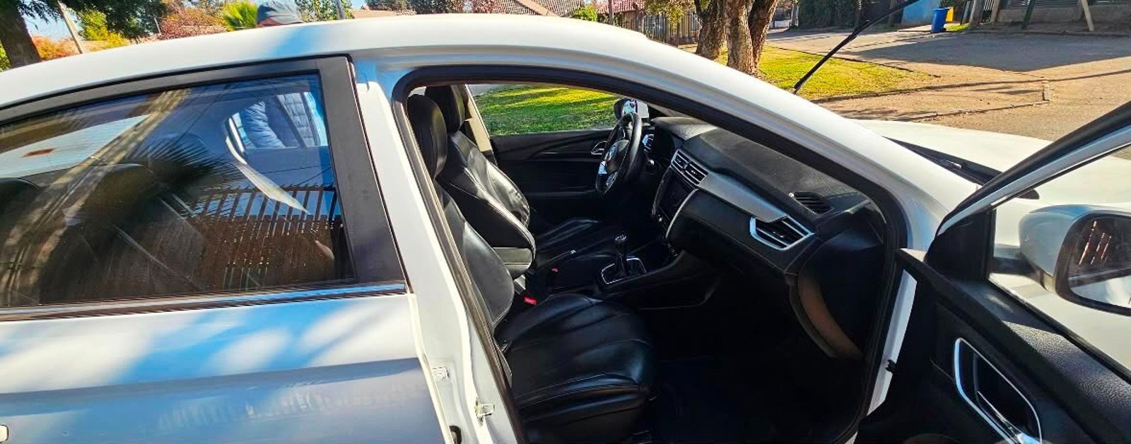 MG 5 1.5 MT 2021 - Imagen 8 de 10