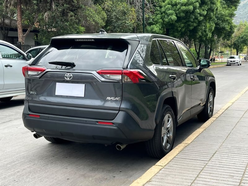 Toyota RAV 4 LE 2.0 MT 2022 - Imagen 6 de 10