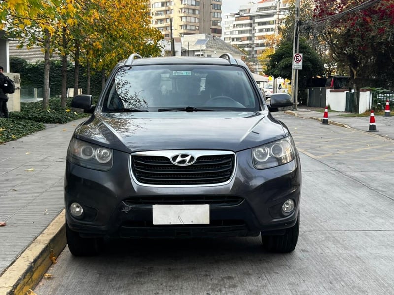 Hyundai SANTA FE GLS 2.4 MT 2011