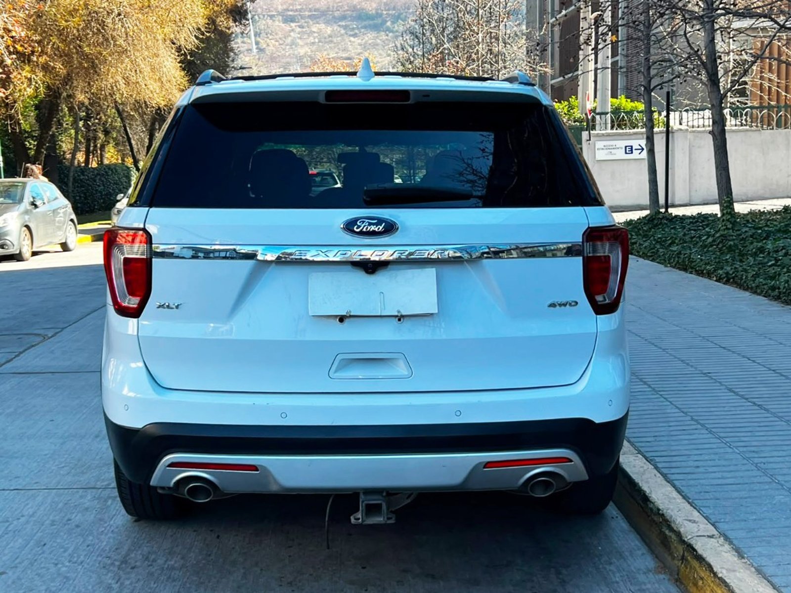 Ford EXPLORER 3.5 XLT 4X4 2017 - Foto 5 de 10