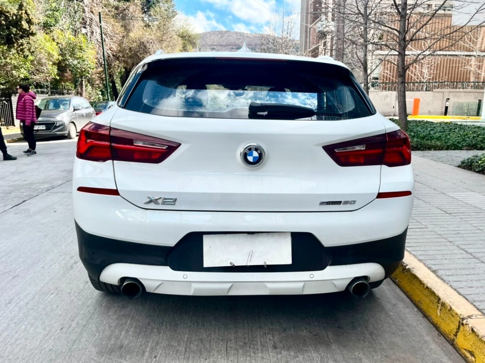 BMW X2 DYNAMIC 20i SDRIVE AT 2.0 2022 - Foto 4 de 10