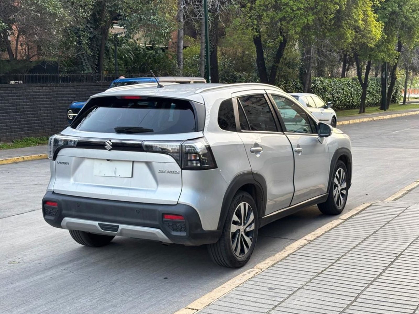 Suzuki S-CROSS GLX 1.4 TURBO AT 2025 - Foto 4 de 10