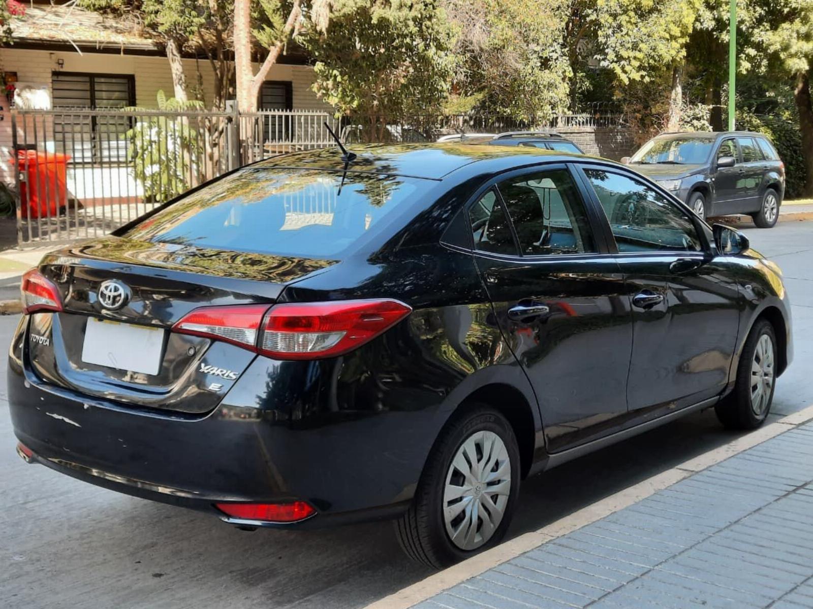 Toyota YARIS GLI 1.5 MT 2019 - Foto 4 de 10