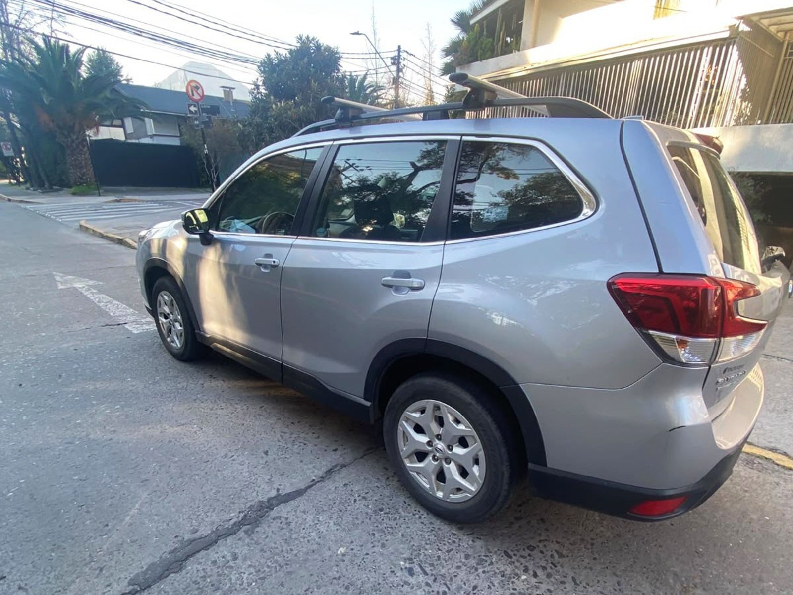 Subaru FORESTER 2.0 CVT AWD 2020 - Foto 3 de 5
