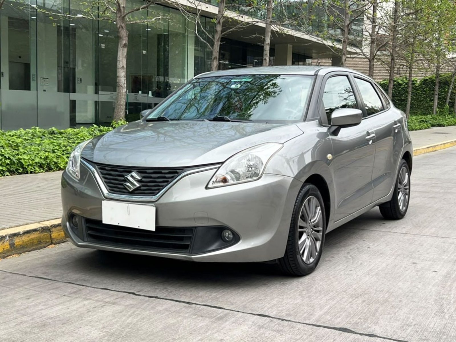 Suzuki BALENO GLS 1.4 AT 2018 - Foto 2 de 10