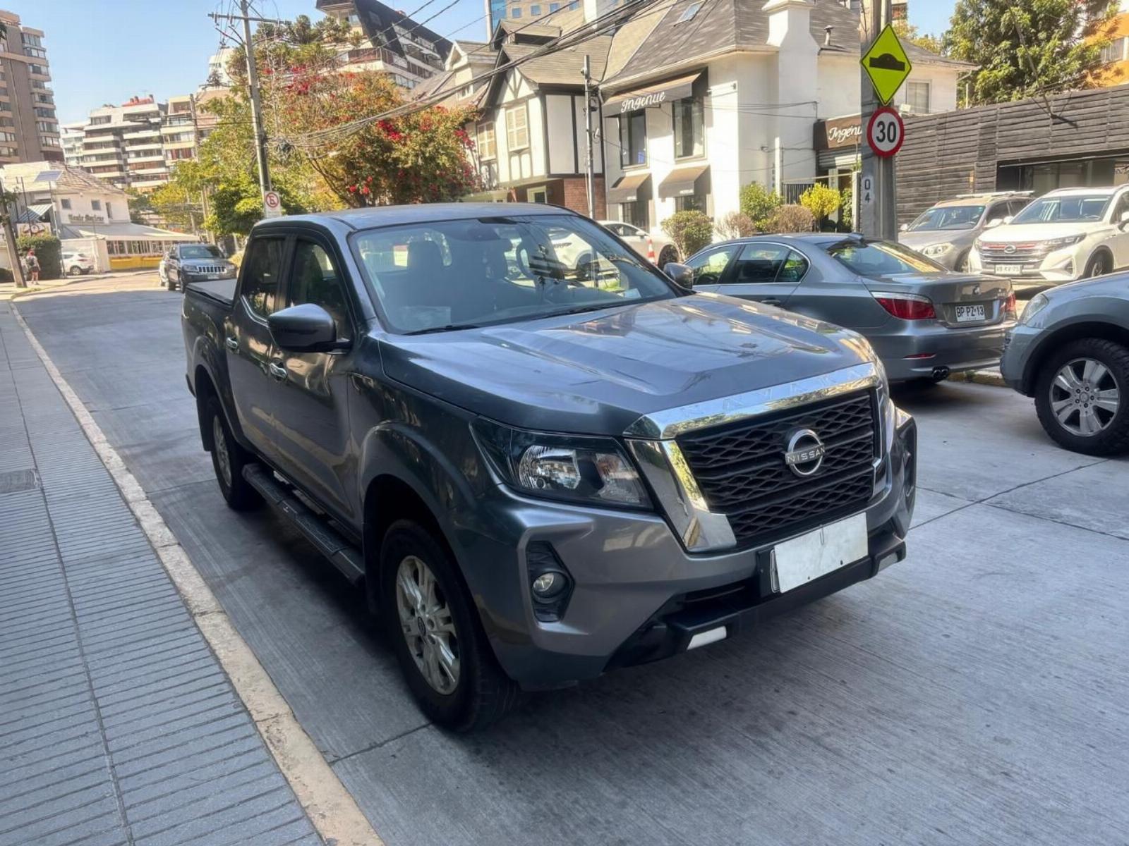 Nissan NAVARA 2.3 MT 4X2 2023 - Imagen 3 de 10