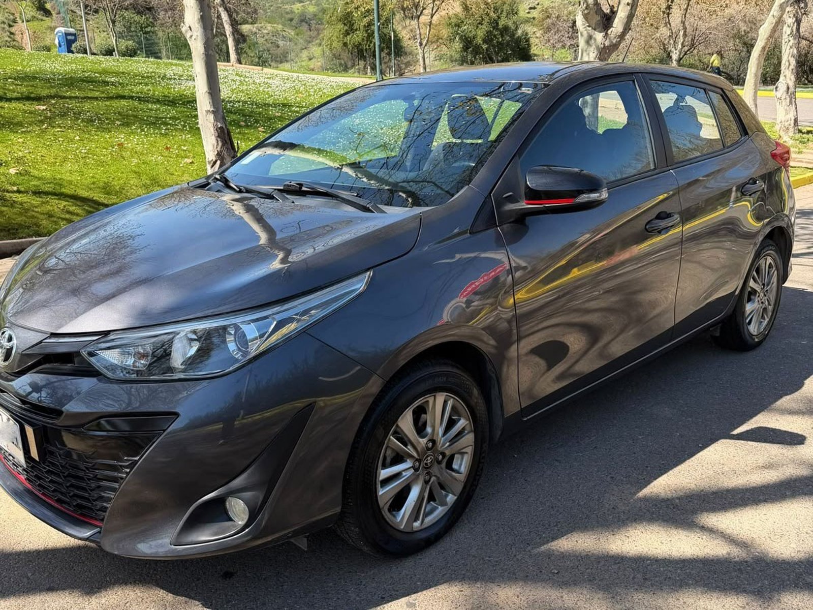 Toyota YARIS SPORT 1.5 MT 2021 - Foto 2 de 10