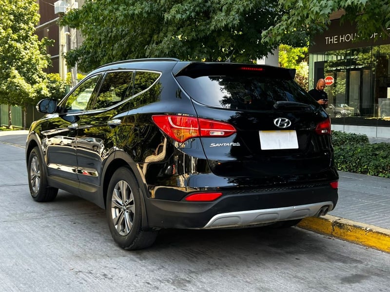 Hyundai SANTA FE GLS 2.4 MT 2014 - Imagen 6 de 10
